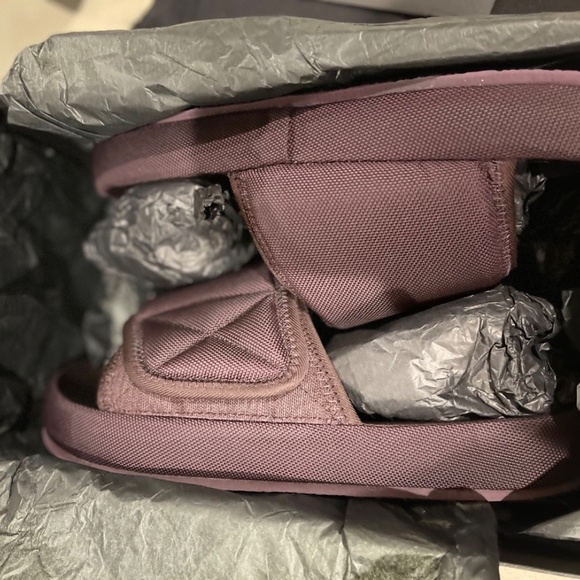 Yeezy Season 6 Nylon Slides